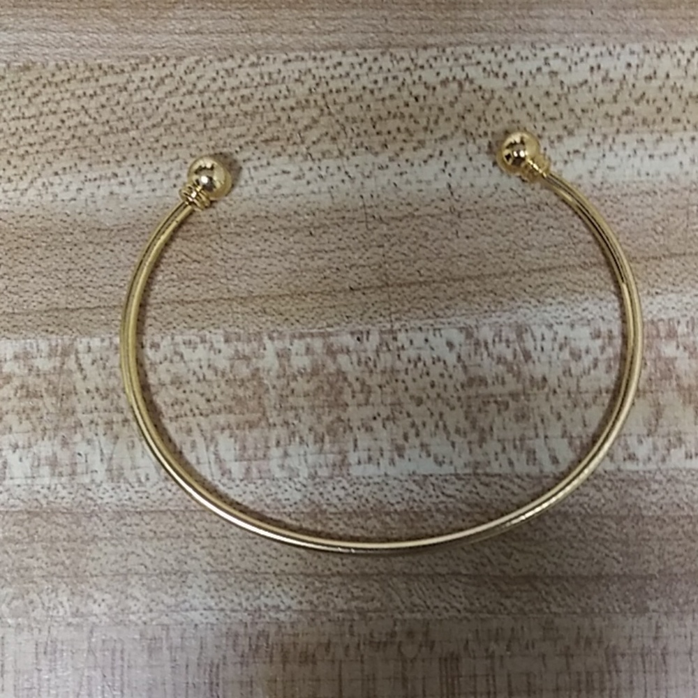 Retail New 18k Gold Bangle Cuff Fashion Two Bead.